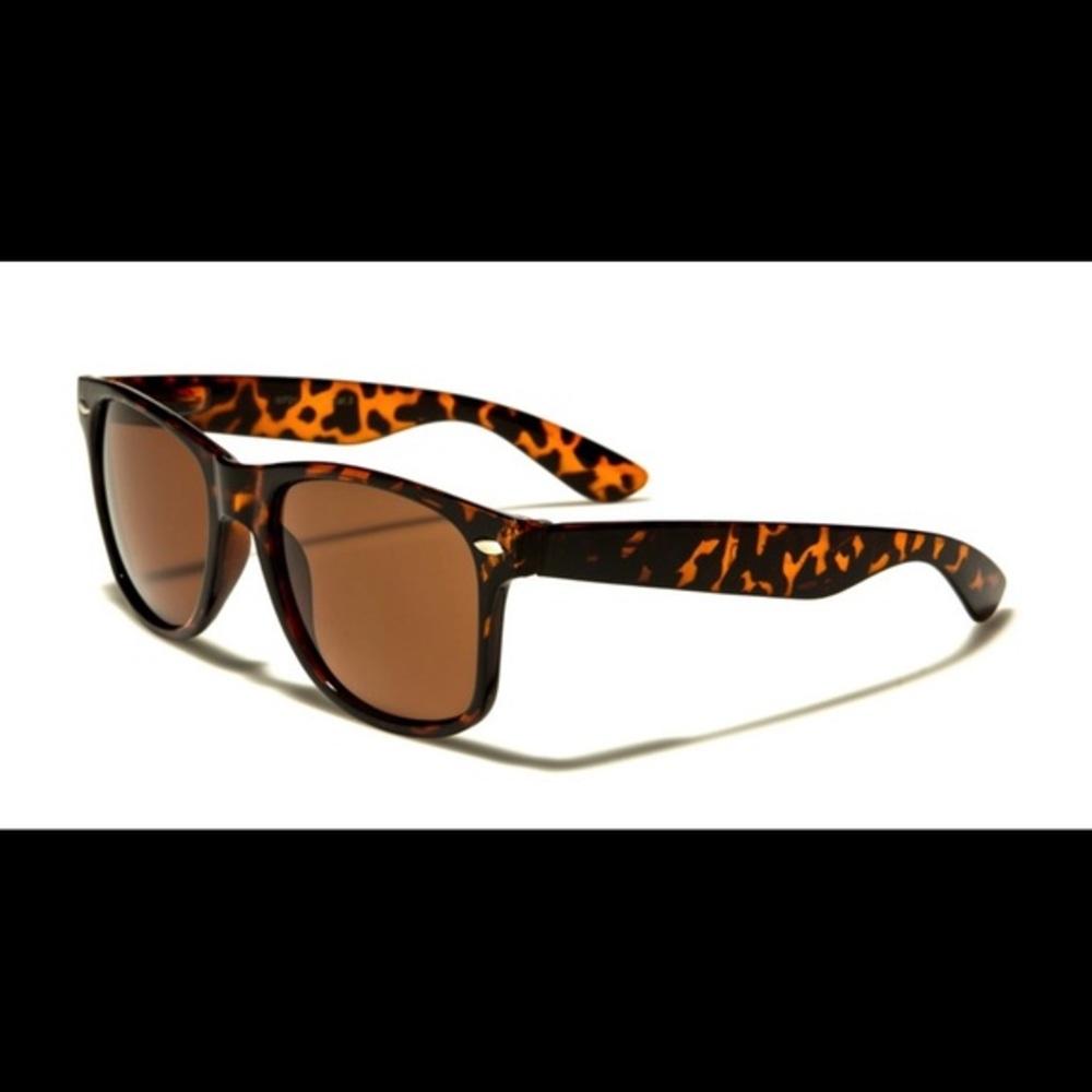 UV Protective CLASSIC UNISEX SUNGLASSES